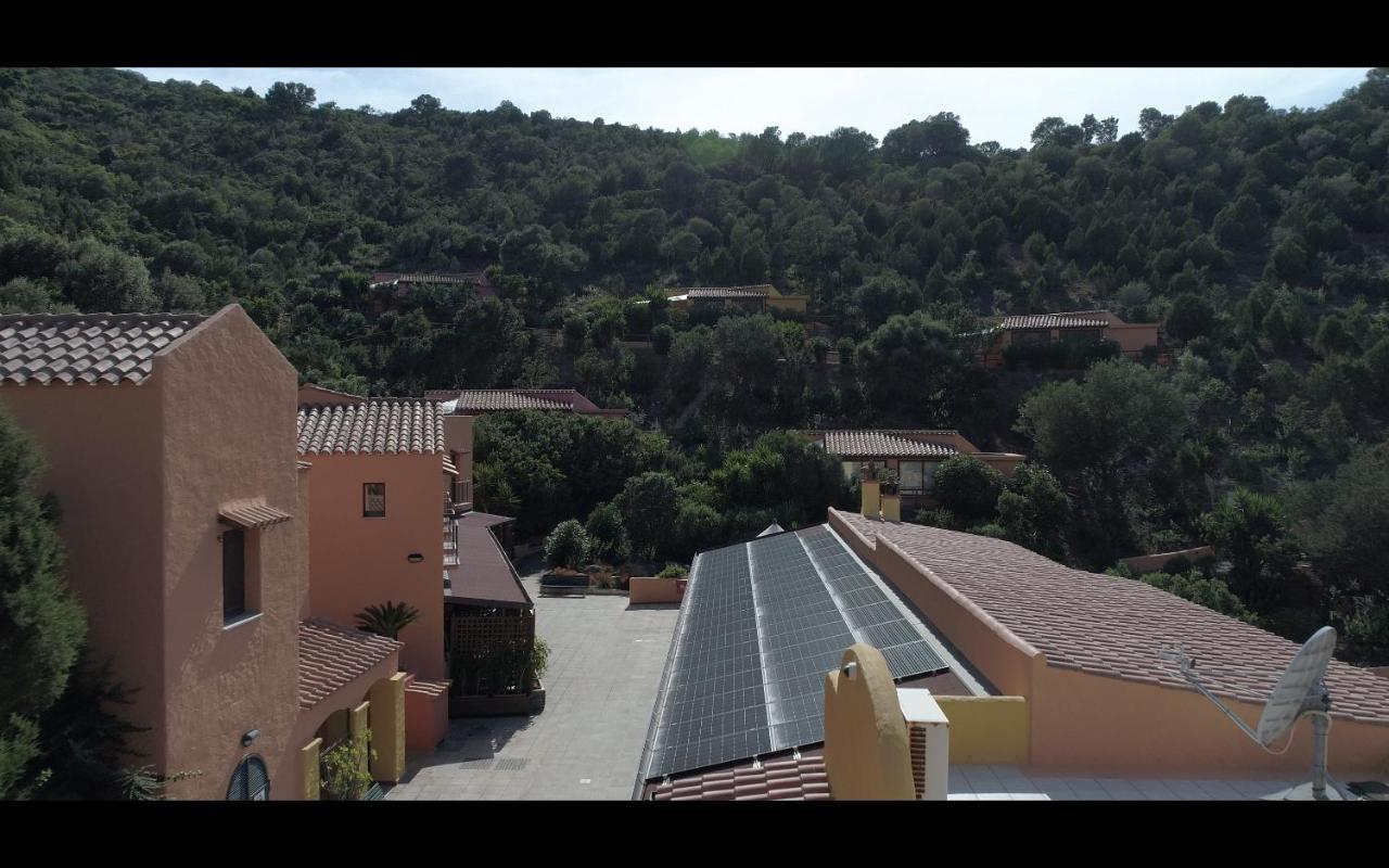 Sosventos Village Hotel Теулада Экстерьер фото