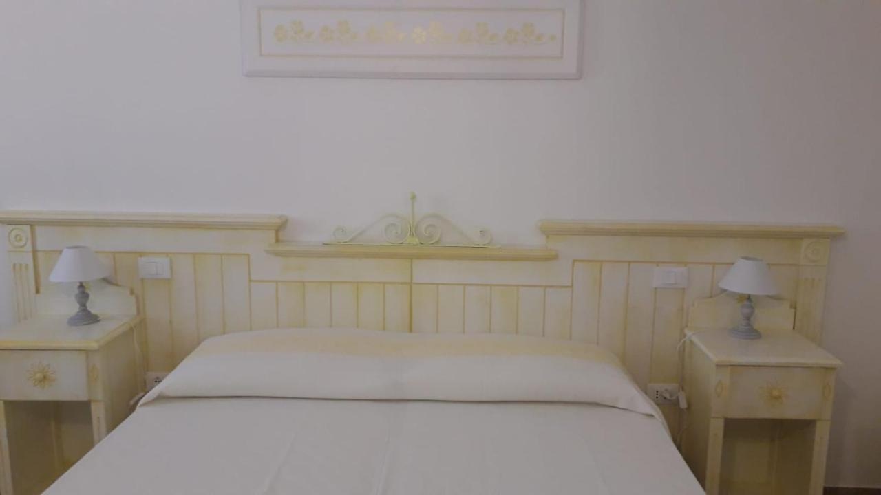 Sosventos Village Hotel Теулада Экстерьер фото