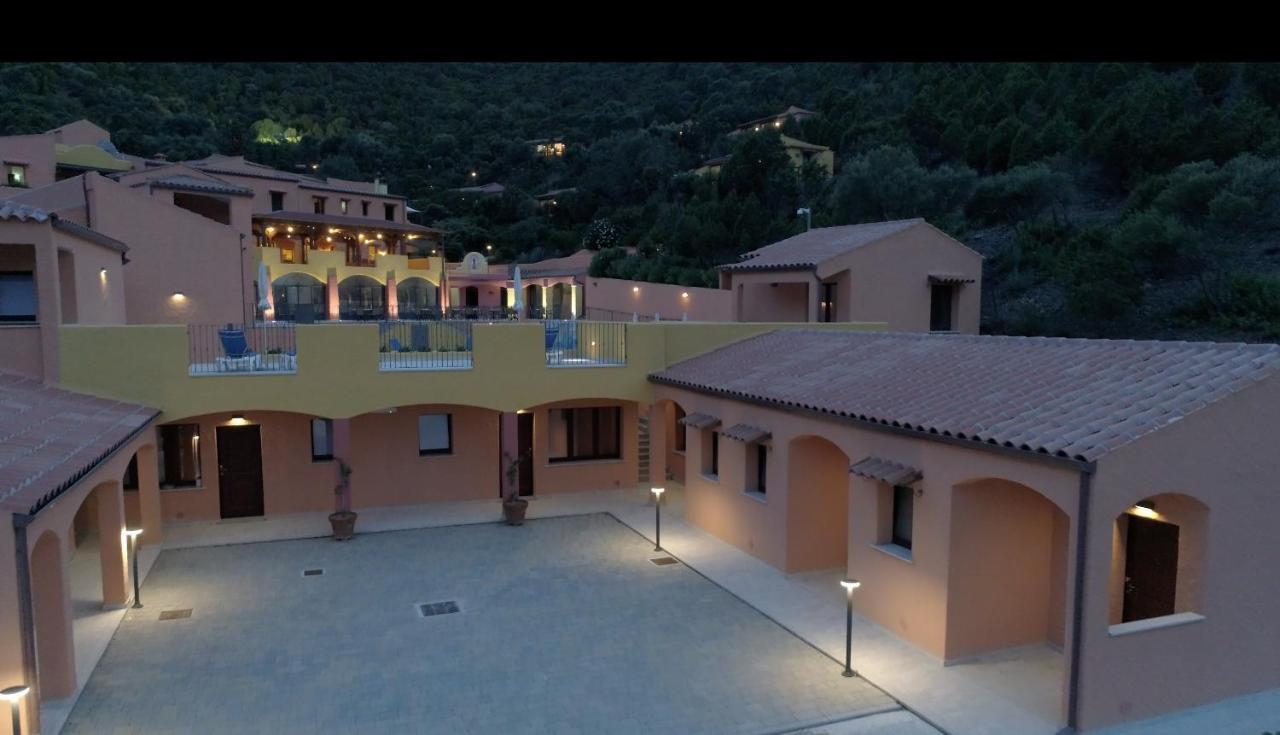 Sosventos Village Hotel Теулада Экстерьер фото